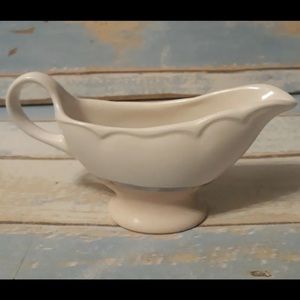 Vintage Individual Gravy/Sauce Boat by Homer Laughlin